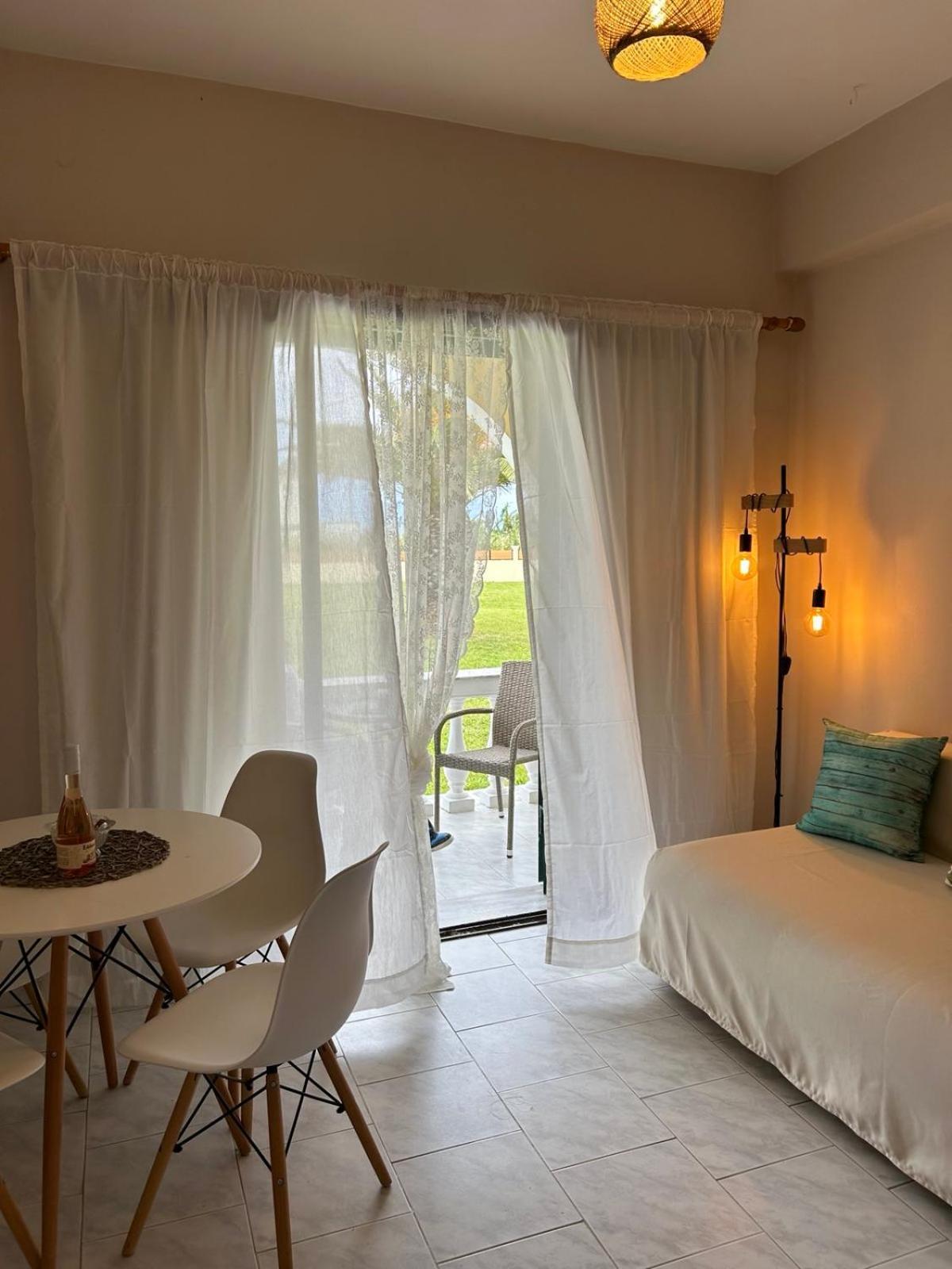Ariadni Sidari House